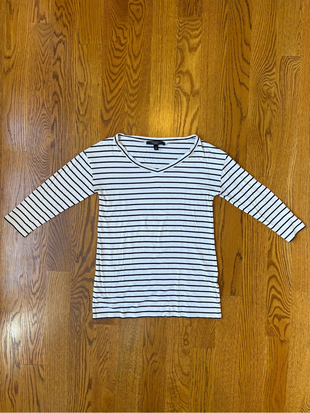 Weekend Max Mara Black and White Striped Top size Small